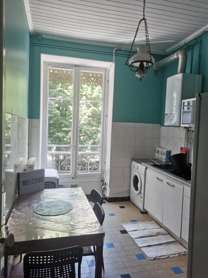 Bel Appartement Charme Ancien Dans Quartier Anime Grenoble Eksteriør billede